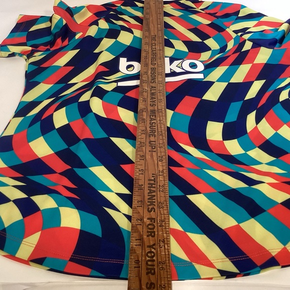 Nike FC Barcelona Soccer Jersey Women’s size Large pre match jersey - Picture 9 of 10